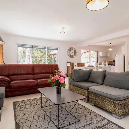 Feriehus Maison Neuve Au Calme Avec Jardin Clos, Proche Plage, Port Et Equipements Familiaux - Fr-1-306-1274 *